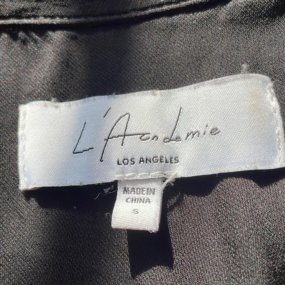 L’Acadamie Silky Black Collared Button Down Shirt Long‎ Sleeved Size Small - Picture 8 of 12